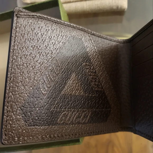 Authentic Palace x Gucci GG- P Supreme Canvas Bi-fold Camouflage Wallet - Picture 5 of 10